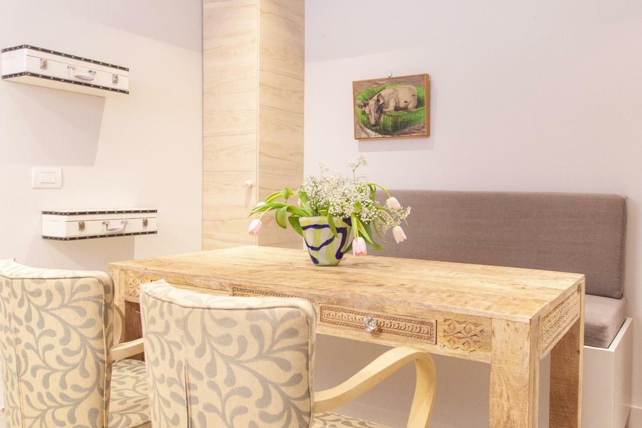 Sweet Suite Flora In Vouliagmeni Athen Eksteriør bilde